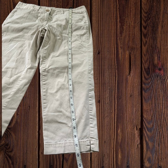 Ann Taylor Petite Capris 2P - Picture 3 of 11